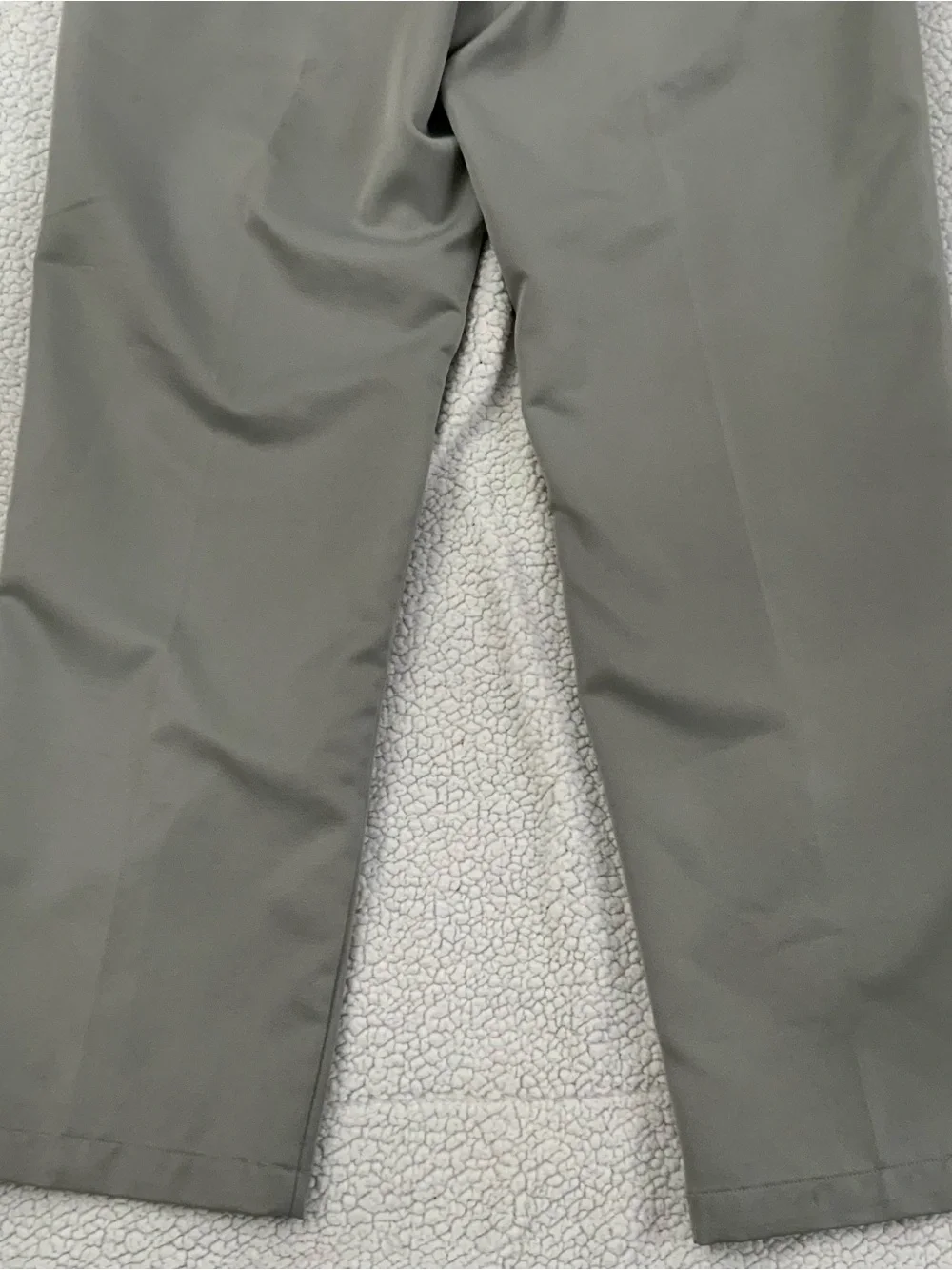 IZOD Golf Pants Men’s 36x32 Gray Pockets Flat Front Straight Leg Athletic